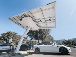The Future of Solar Mobility: Electric Vehicles Powered by the Sun